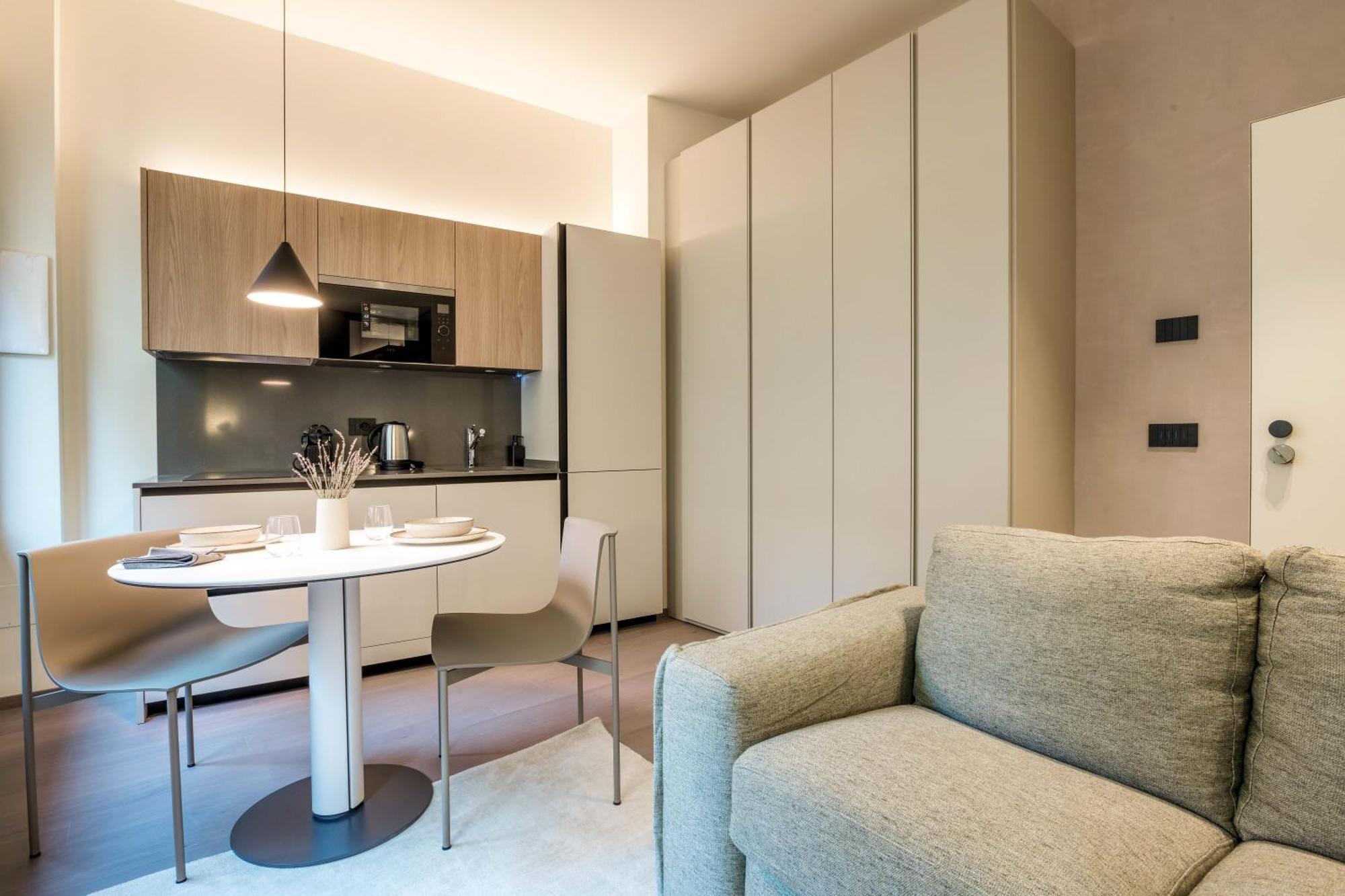 Dhome Milano Esterno foto
